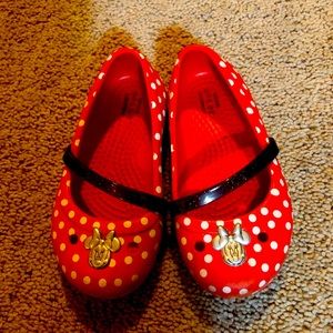 Toddler Minnie Mouse crocs: size 7